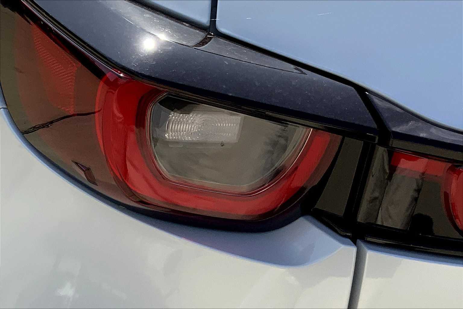 2025 Mazda CX-50 2.5 S Select Package Image 18 of 20