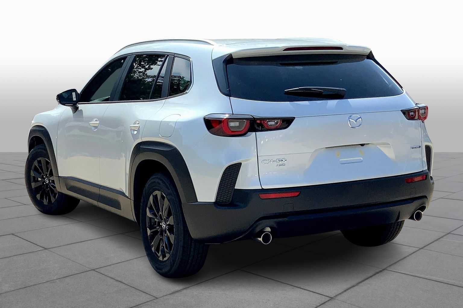 2025 Mazda CX-50 2.5 S Select Package Image 4 of 20