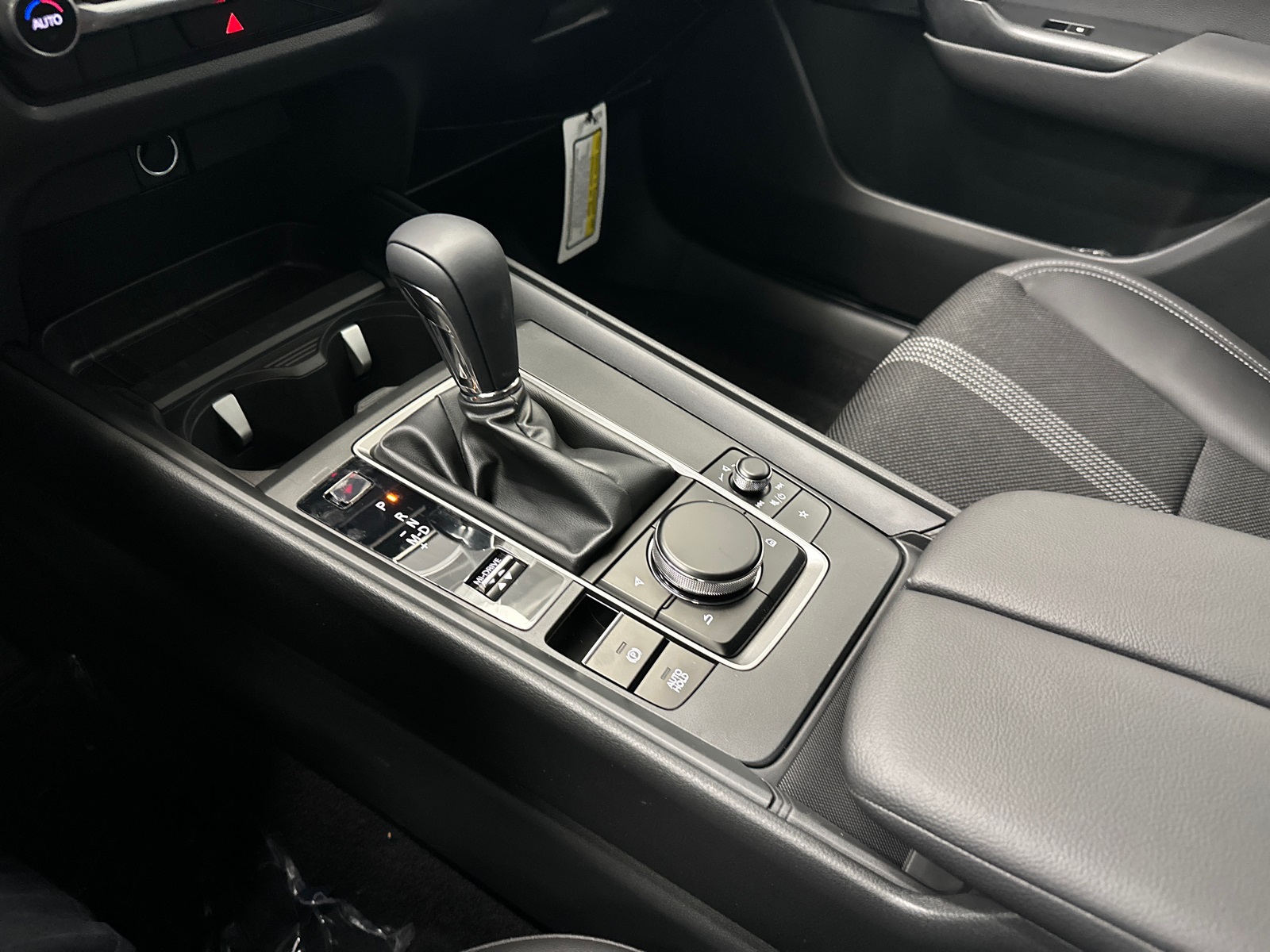 2025 Mazda CX-50 2.5 S Select Package Image 21 of 35