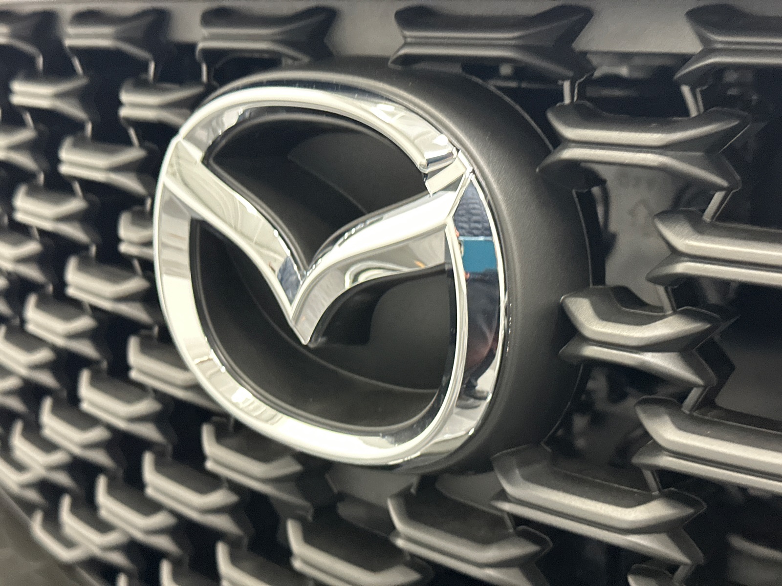 2025 Mazda CX-50 2.5 S Select Package Image 29 of 35