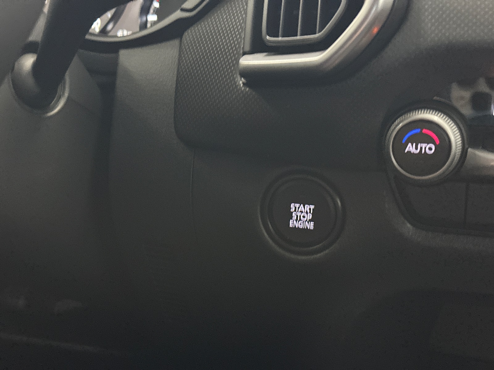 2025 Mazda CX-50 2.5 S Select Package Image 25 of 35