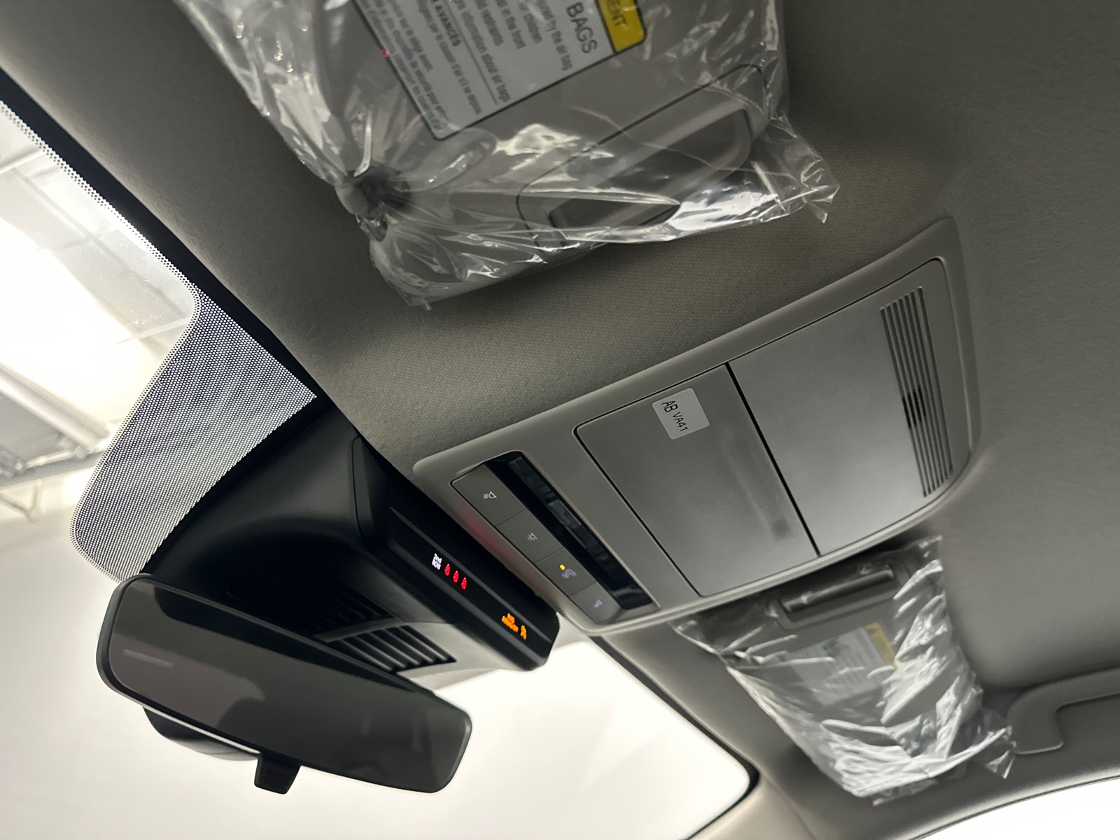 2025 Mazda CX-50 2.5 S Select Package Image 31 of 33