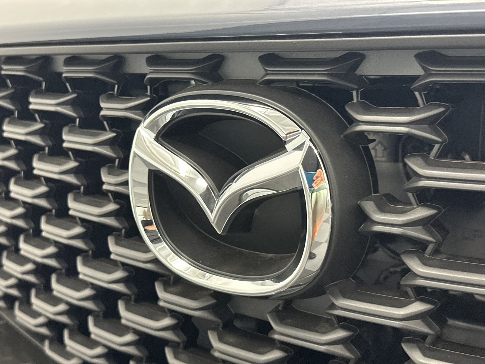 2025 Mazda CX-50 2.5 S Select Package Image 24 of 33