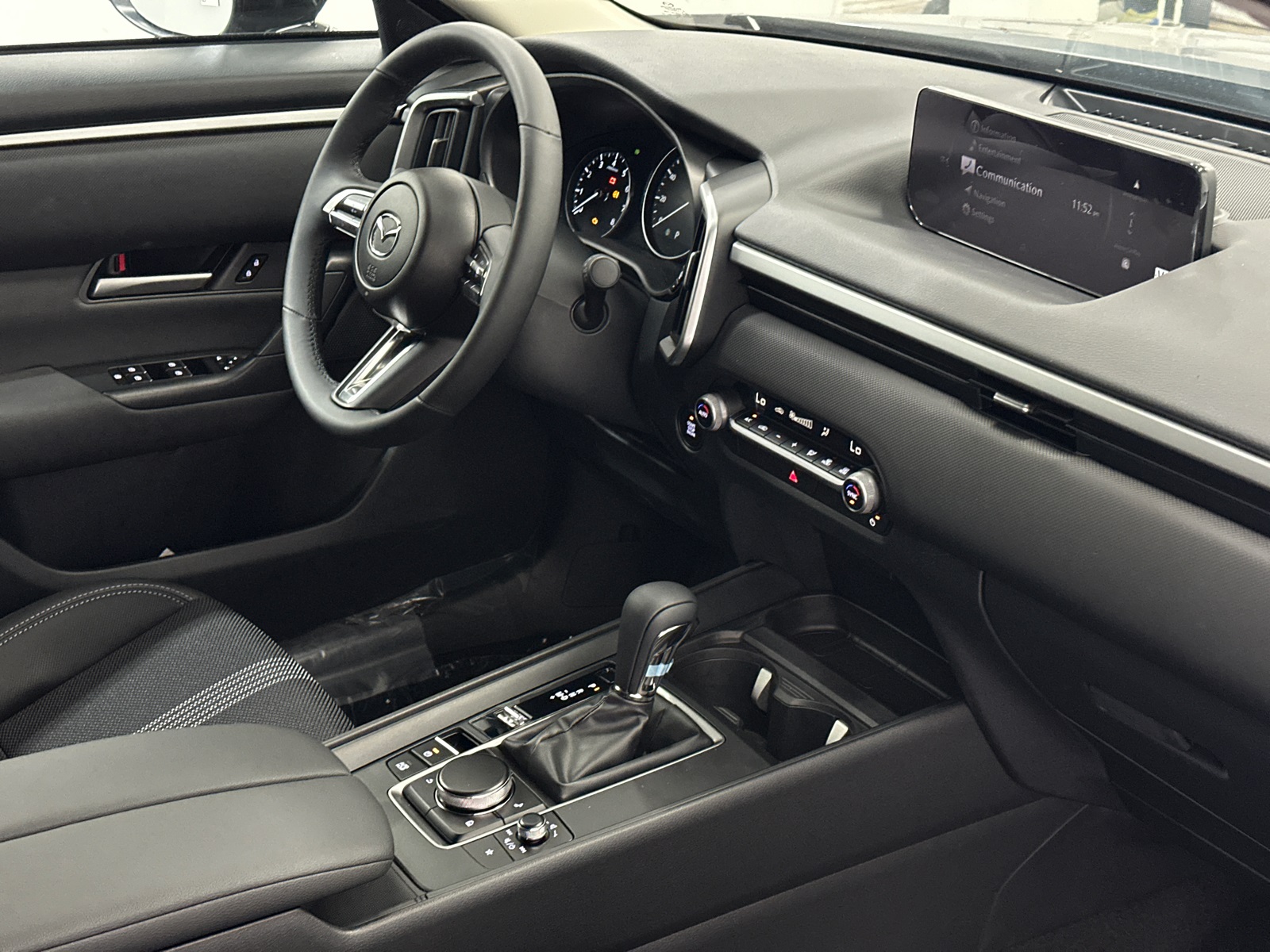 2025 Mazda CX-50 2.5 S Select Package Image 11 of 33