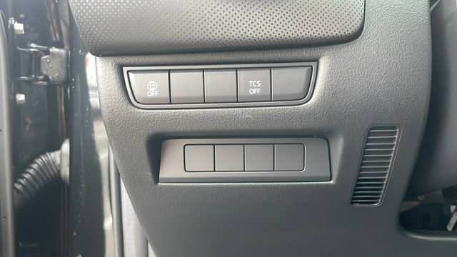 Vehicle image 29 of 37