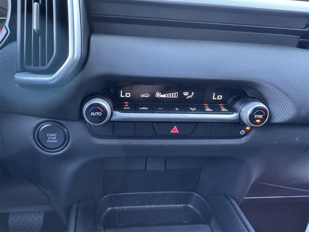 Vehicle image 26 of 34