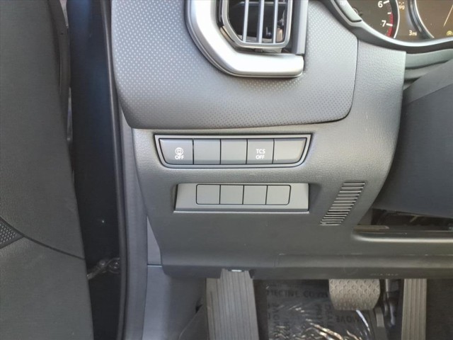 2025 Mazda CX-50 2.5 S Select Package Image 23 of 28