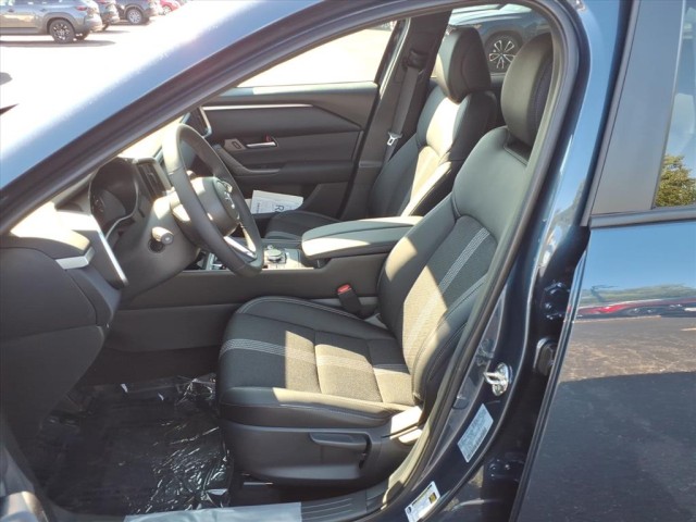 2025 Mazda CX-50 2.5 S Select Package Image 11 of 28