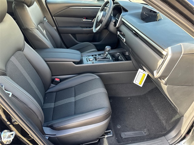 2025 Mazda CX-50 2.5 S Select Package Image 15 of 39