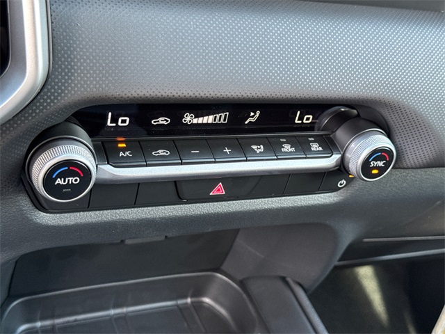 2025 Mazda CX-50 2.5 S Select Package Image 29 of 39