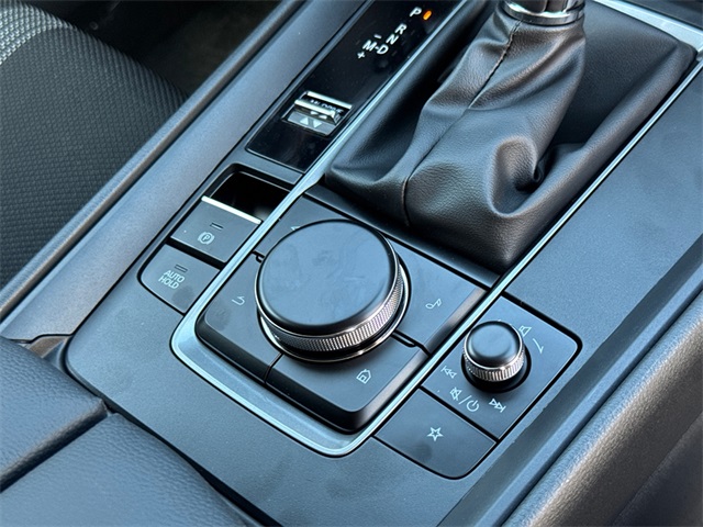 2025 Mazda CX-50 2.5 S Select Package Image 25 of 39