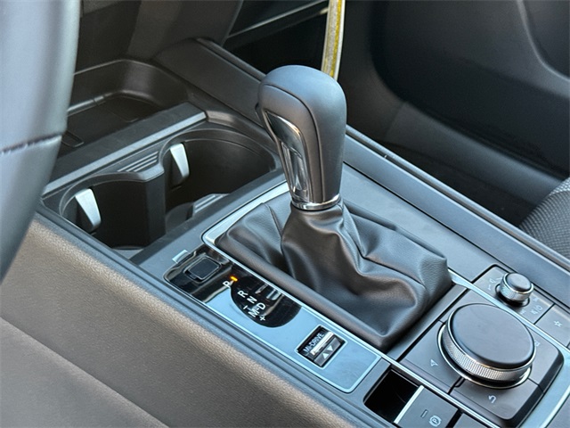 2025 Mazda CX-50 2.5 S Select Package Image 24 of 39