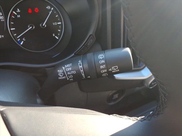 2025 Mazda CX-50 2.5 S Select Package Image 23 of 30
