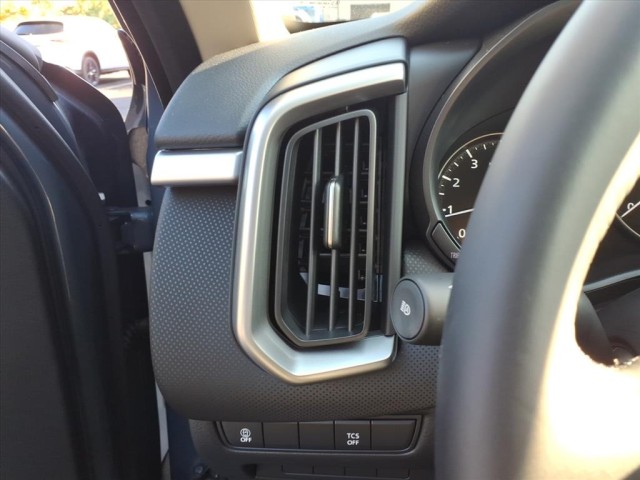 2025 Mazda CX-50 2.5 S Select Package Image 19 of 30