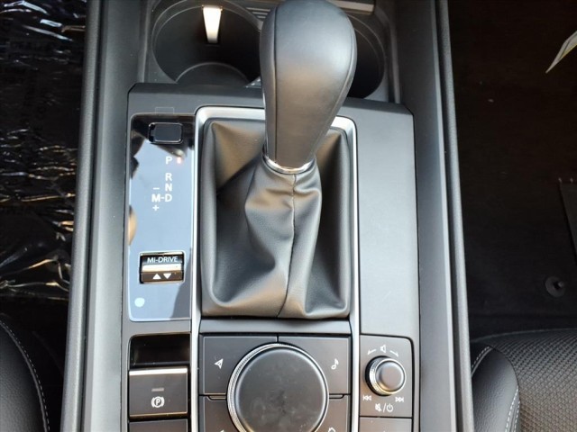 2025 Mazda CX-50 2.5 S Select Package Image 16 of 30