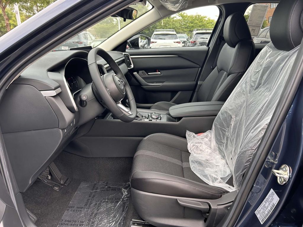 Vehicle image 12 of 30