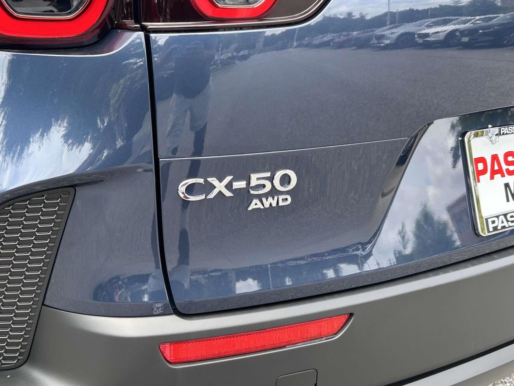 Vehicle image 18 of 30