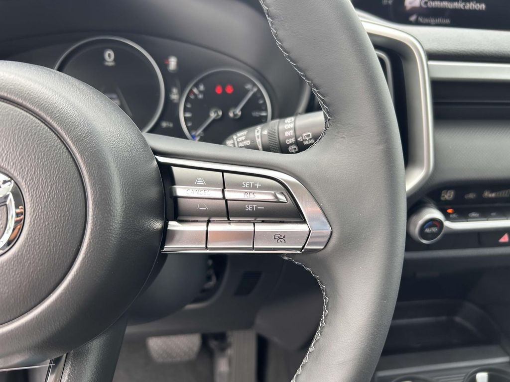 Vehicle image 16 of 30