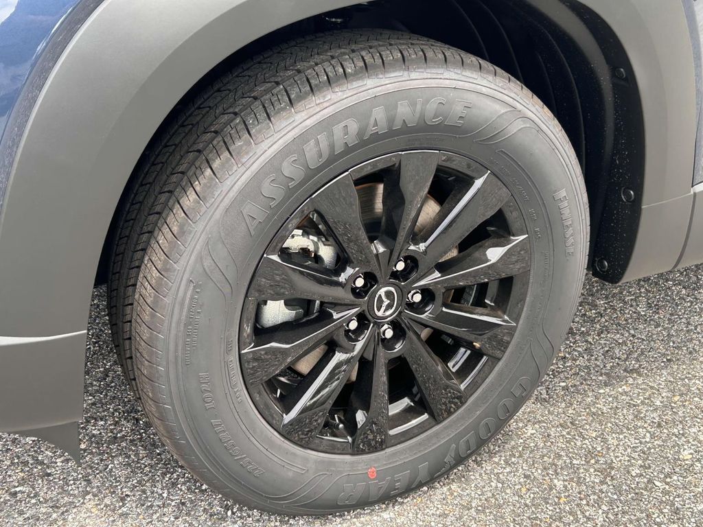 Vehicle image 7 of 30