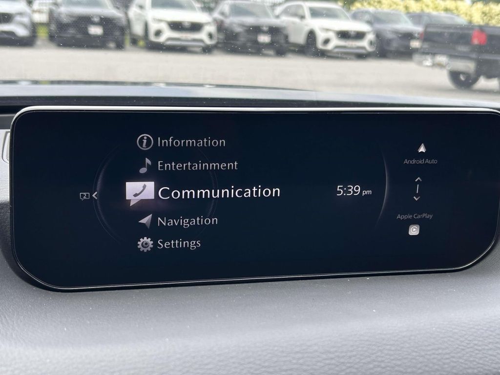 Vehicle image 19 of 30