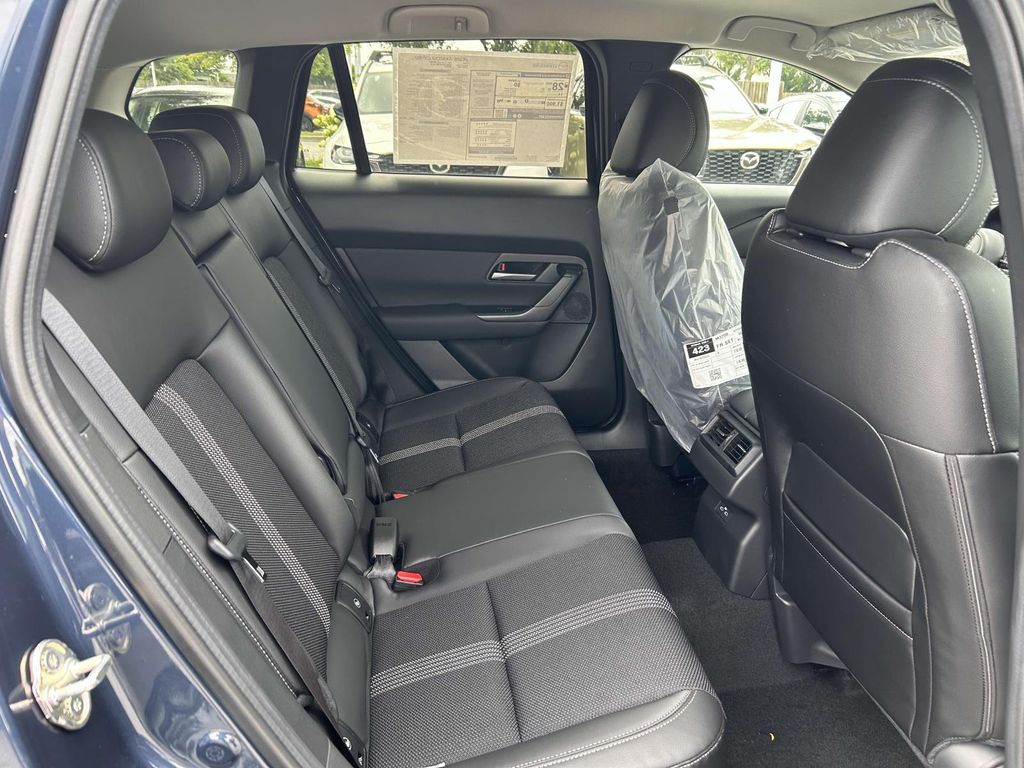 Vehicle image 9 of 30