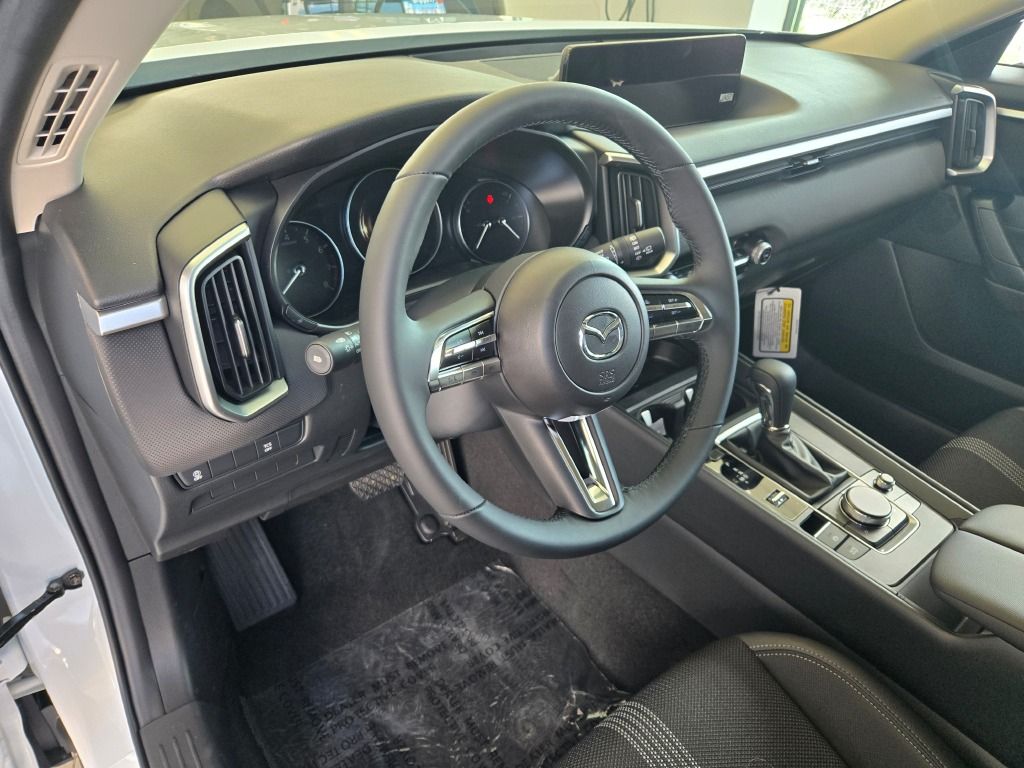 2025 Mazda CX-50 2.5 S Select Package Image 11 of 27