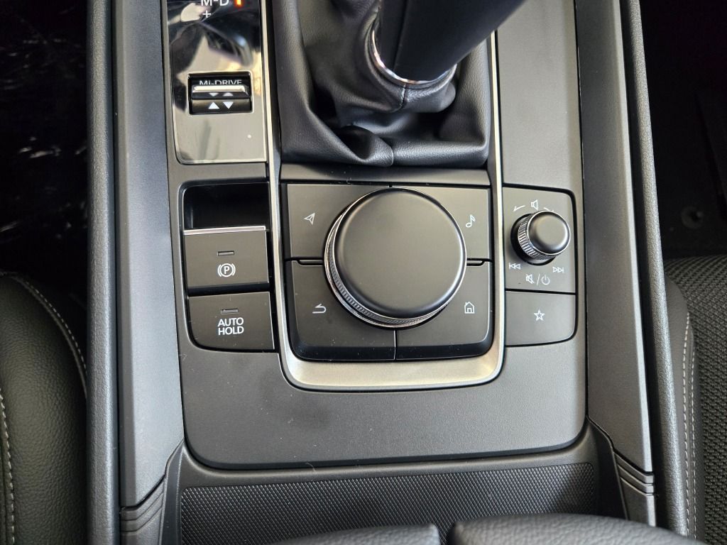 2025 Mazda CX-50 2.5 S Select Package Image 18 of 27
