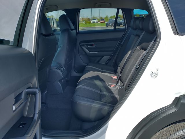 Vehicle image 17 of 20