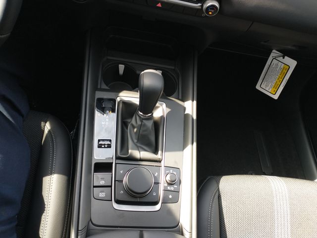 Vehicle image 15 of 20