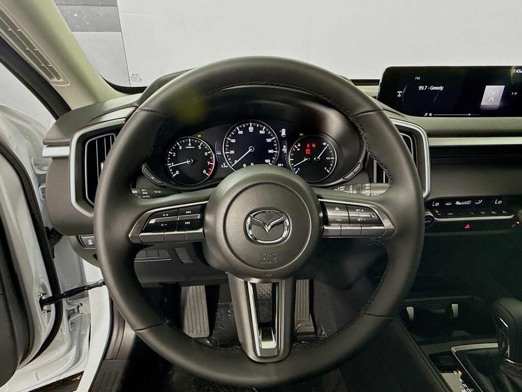 Vehicle image 11 of 32