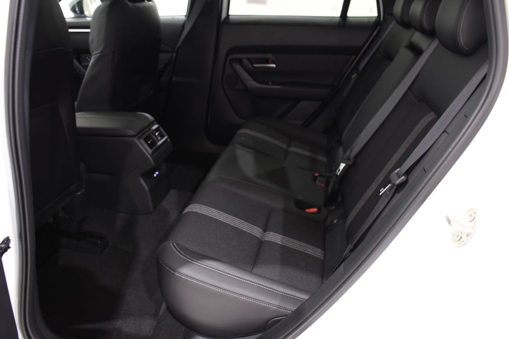 Vehicle image 12 of 26