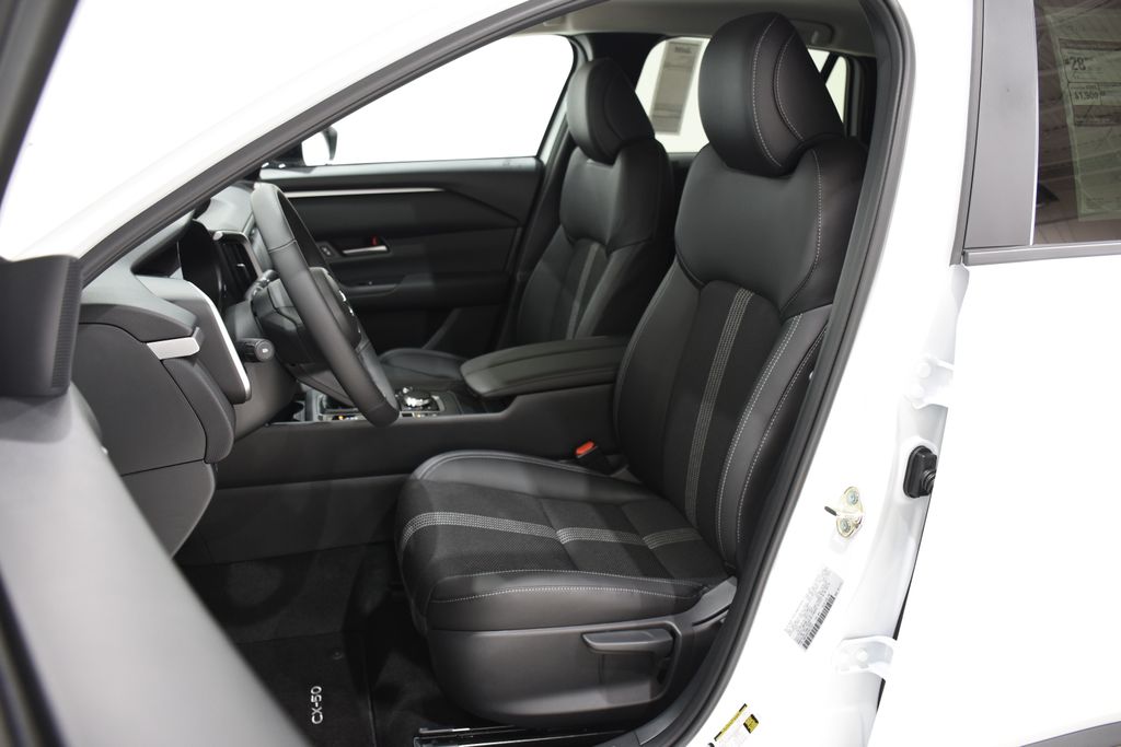 Vehicle image 11 of 26