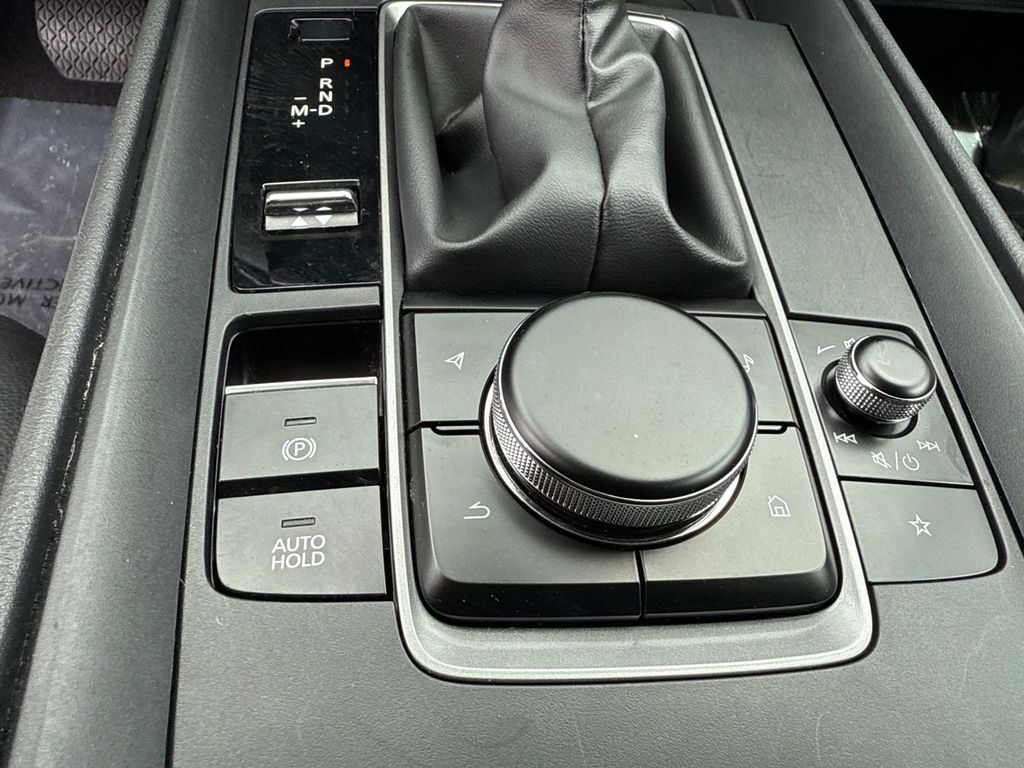 2025 Mazda CX-50 2.5 S Select Package Image 23 of 42