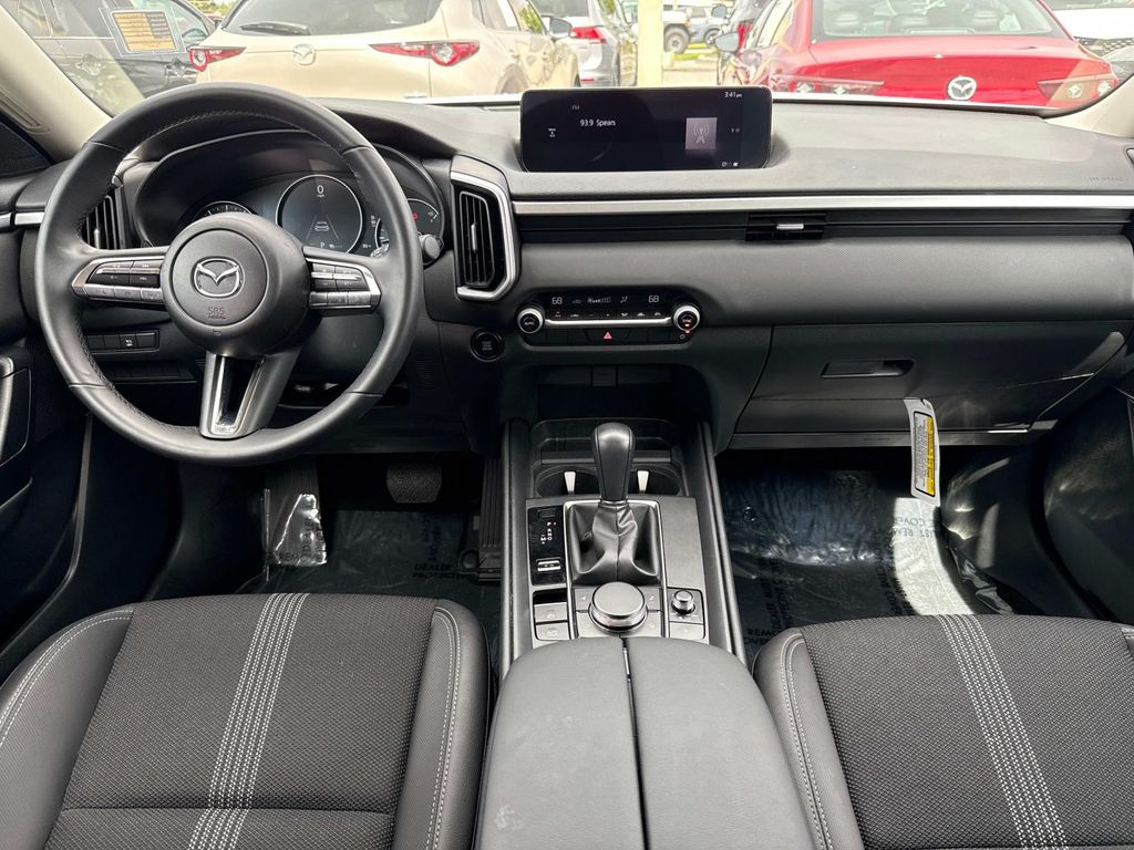 2025 Mazda CX-50 2.5 S Select Package Image 14 of 42