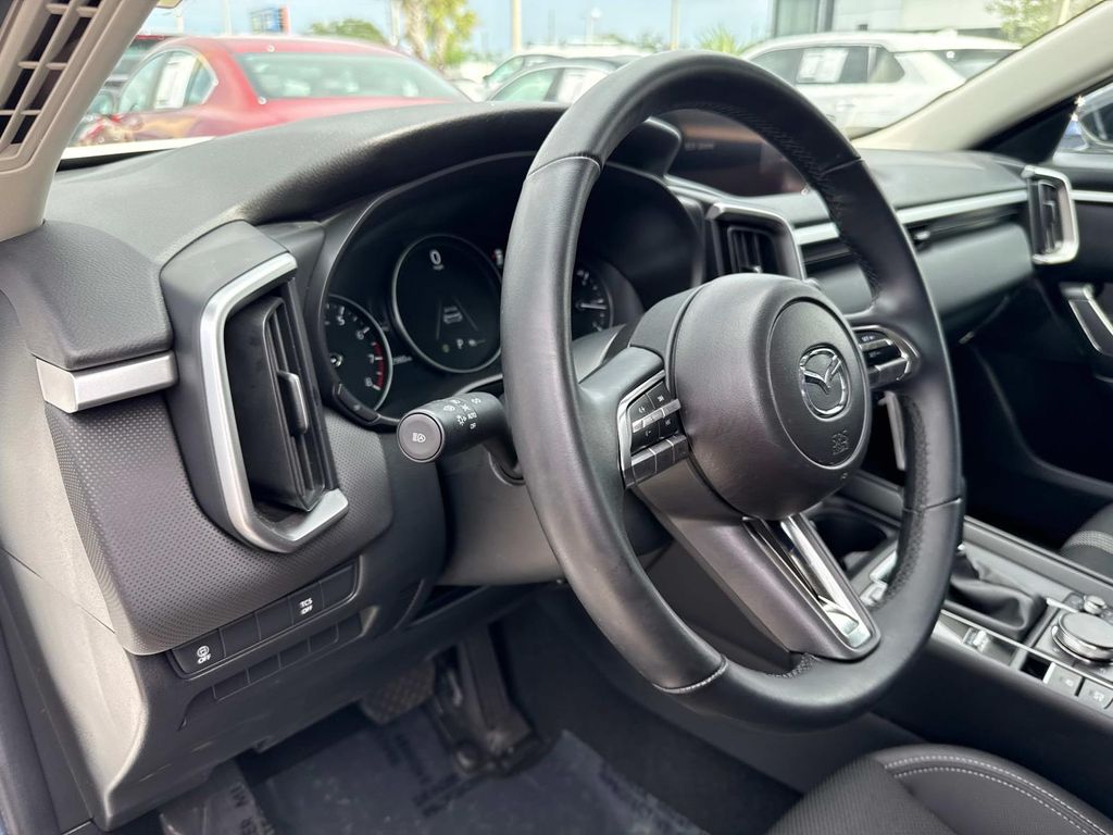 2025 Mazda CX-50 2.5 S Select Package Image 15 of 42