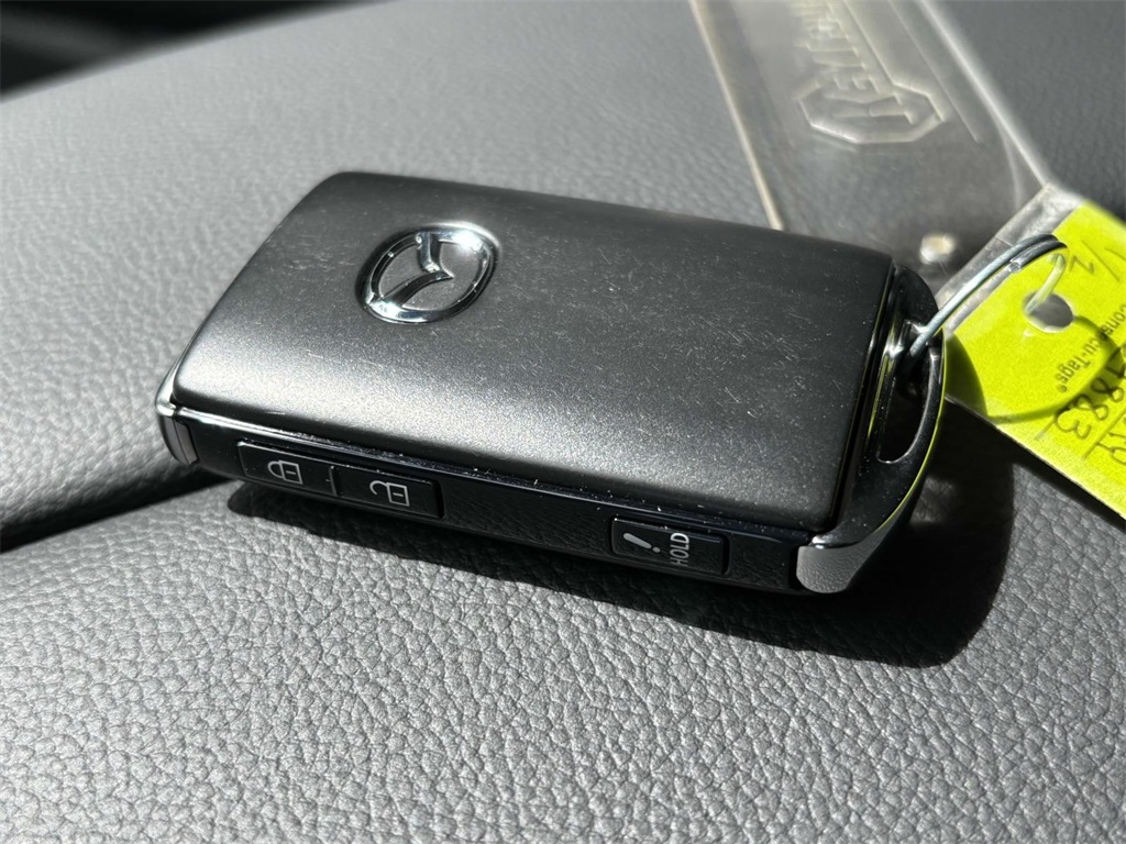 Vehicle image 22 of 29