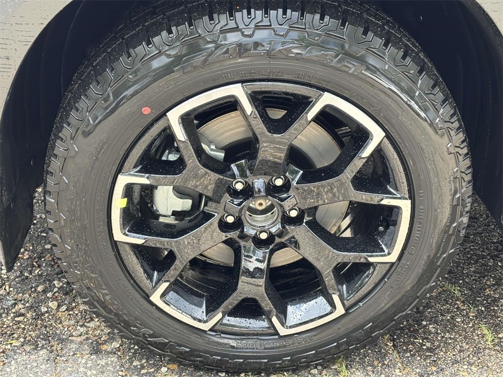 Vehicle image 7 of 33