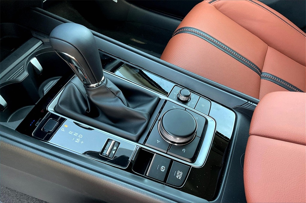 2025 Mazda CX-50 2.5 Turbo Meridian Edition Image 7 of 14