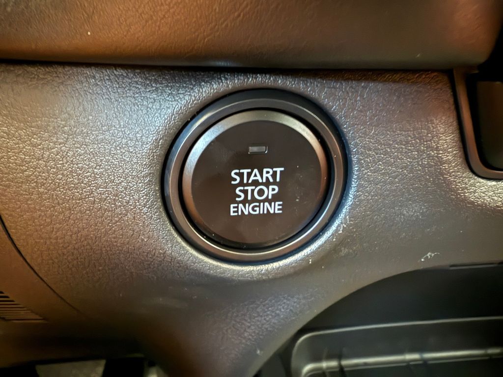 2025 Mazda CX-50 2.5 Turbo Meridian Edition Image 31 of 33