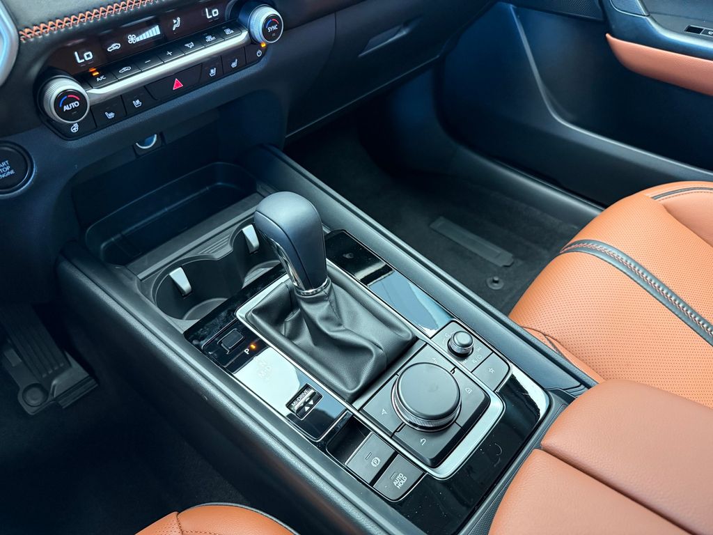 2025 Mazda CX-50 2.5 Turbo Meridian Edition Image 18 of 33
