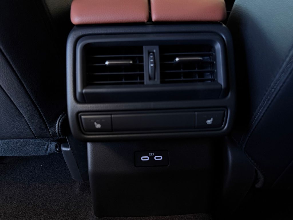 2025 Mazda CX-50 2.5 Turbo Meridian Edition Image 21 of 33