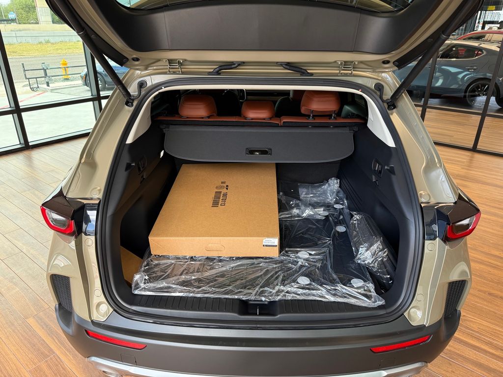 2025 Mazda CX-50 2.5 Turbo Meridian Edition Image 10 of 33