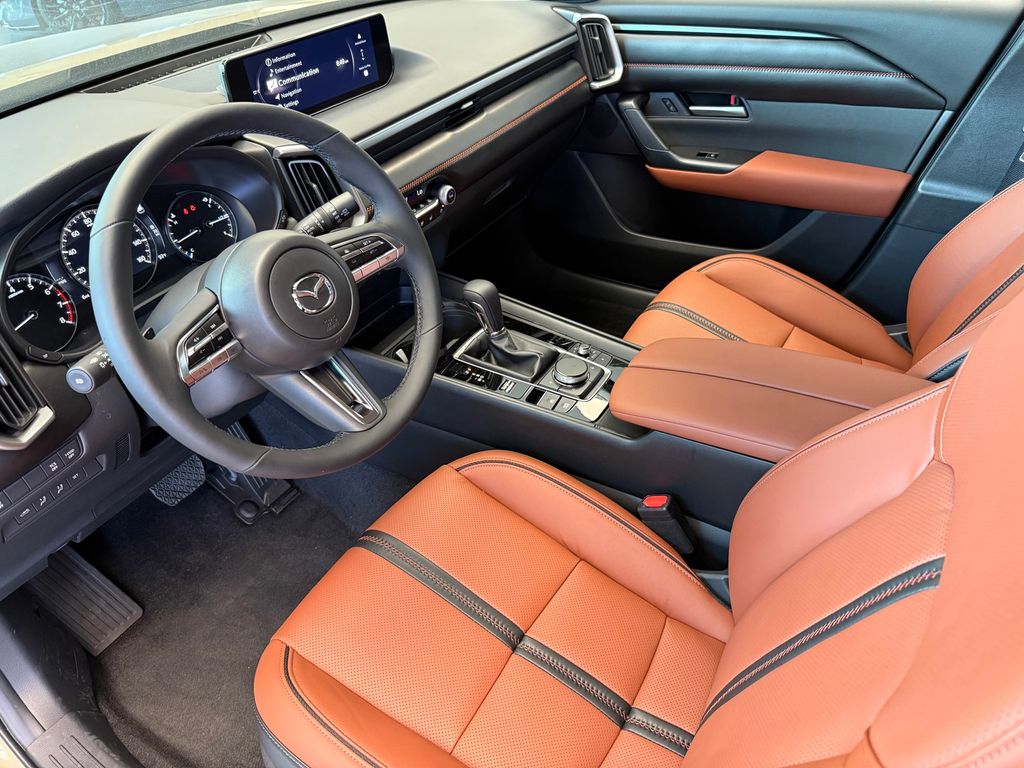 2025 Mazda CX-50 2.5 Turbo Meridian Edition Image 13 of 33