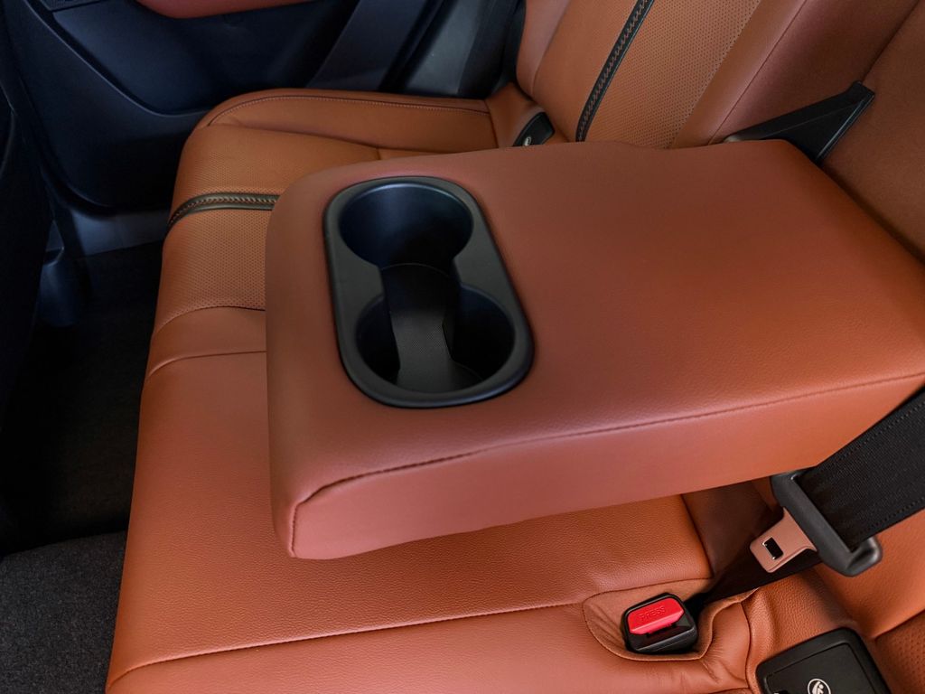 2025 Mazda CX-50 2.5 Turbo Meridian Edition Image 27 of 33