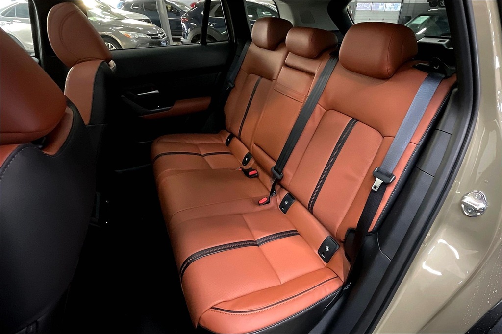 2025 Mazda CX-50 2.5 Turbo Meridian Edition Image 7 of 12