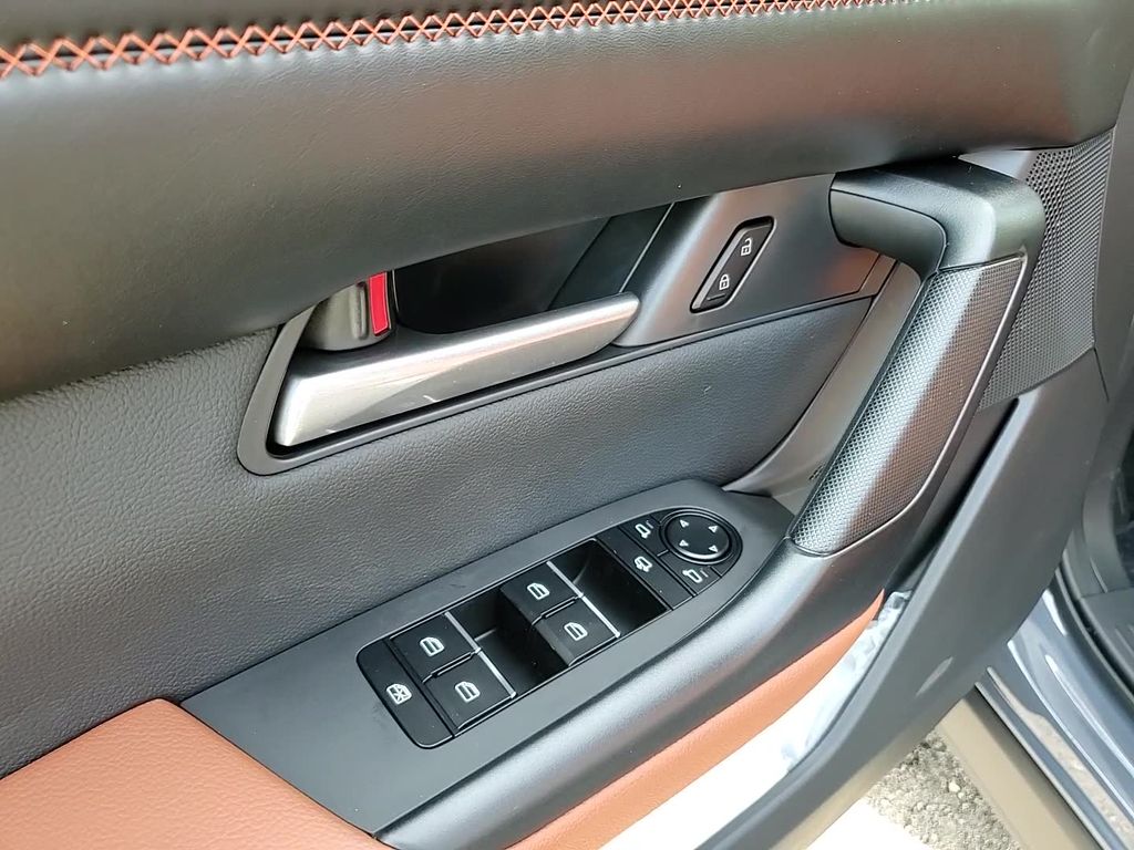 2025 Mazda CX-50 2.5 Turbo Meridian Edition Image 19 of 24