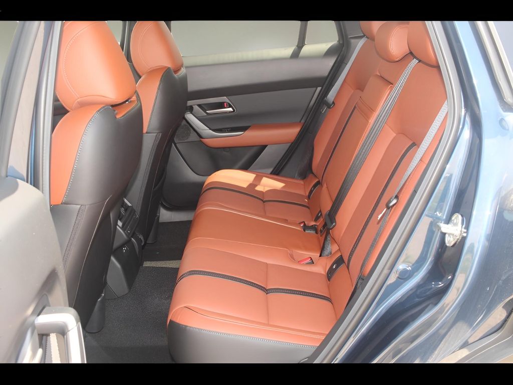 Vehicle image 12 of 20