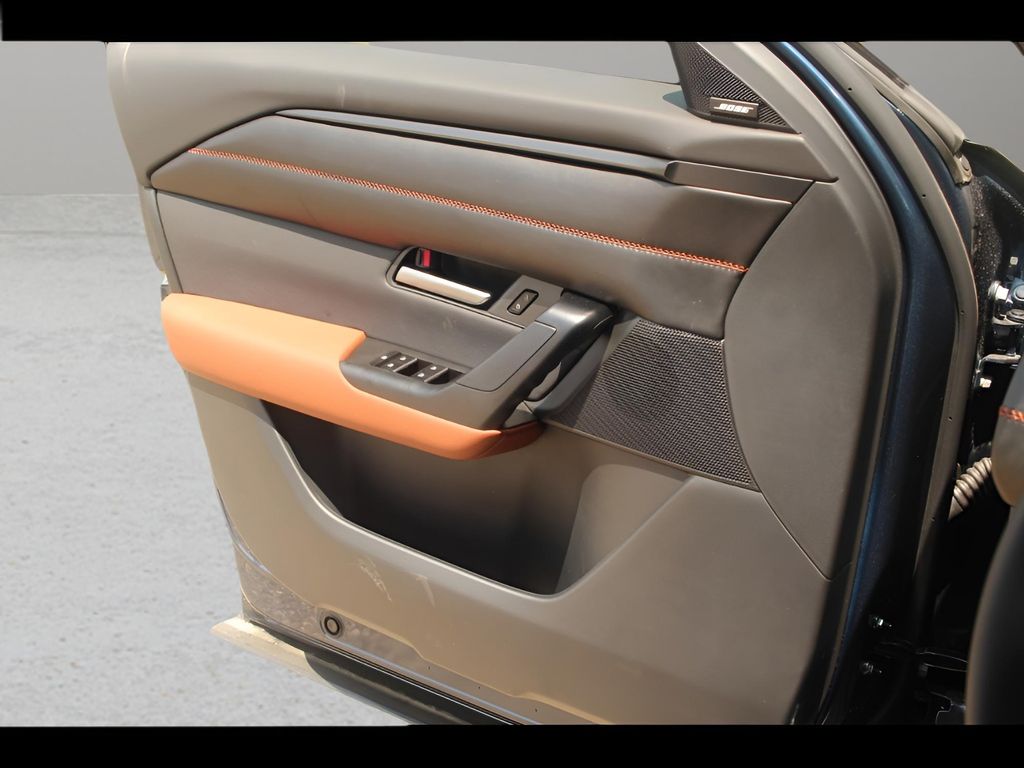 Vehicle image 15 of 20