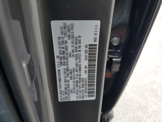 Vehicle image 12 of 13