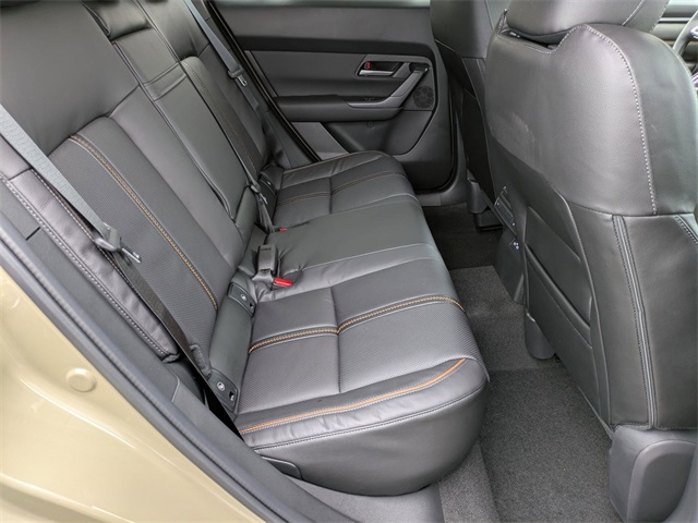 Vehicle image 26 of 30